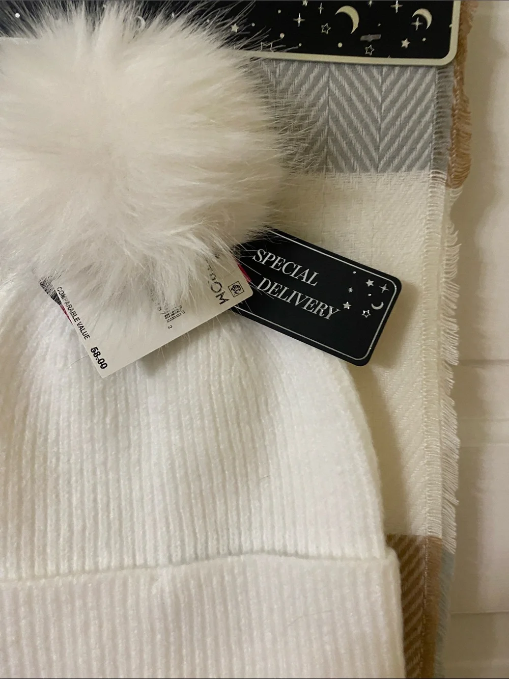 Vince Camuto stay cozy